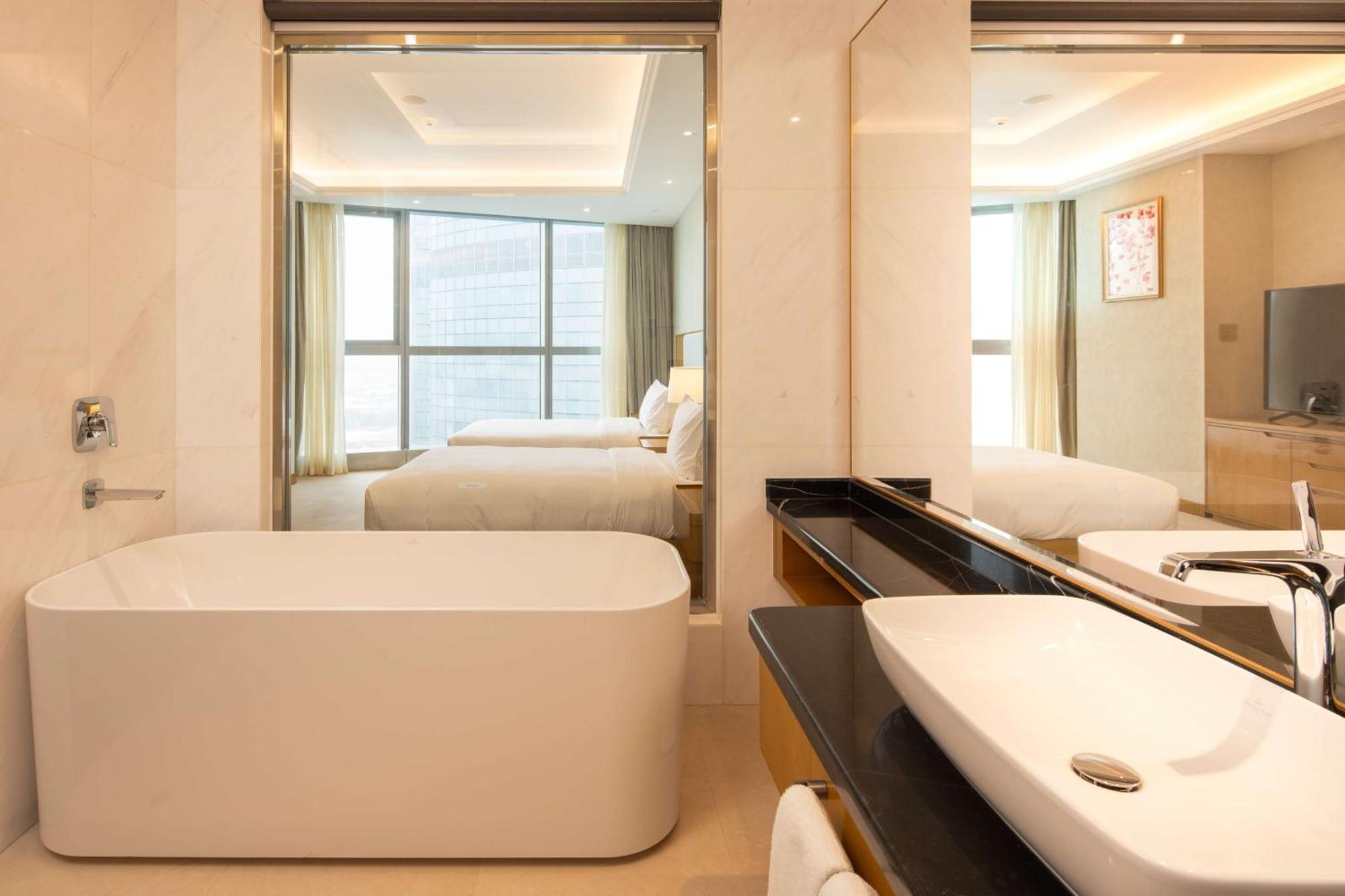Hilton Brazzaville Les Tours Jumelles Hotel & Residences Luaran gambar