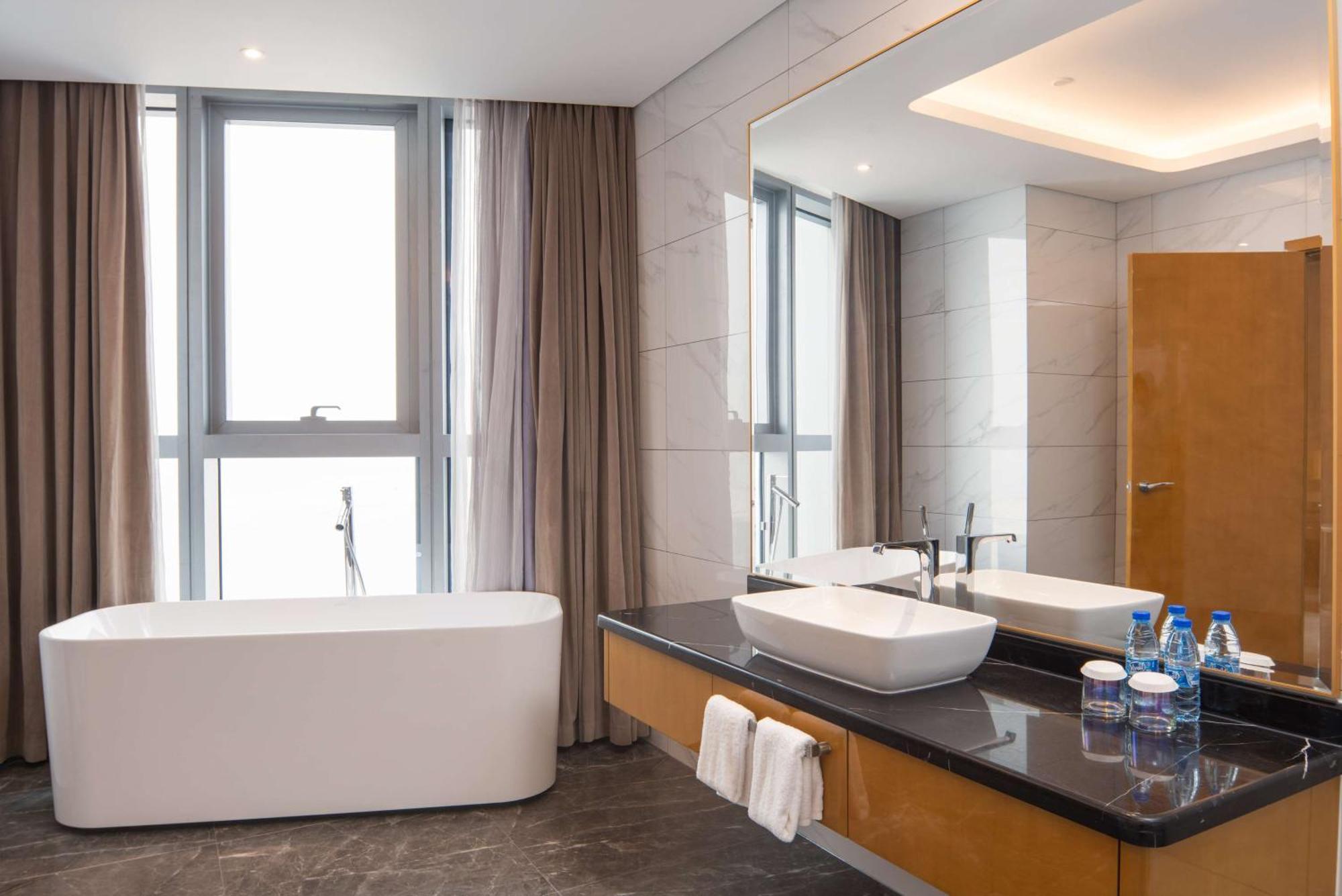 Hilton Brazzaville Les Tours Jumelles Hotel & Residences Luaran gambar