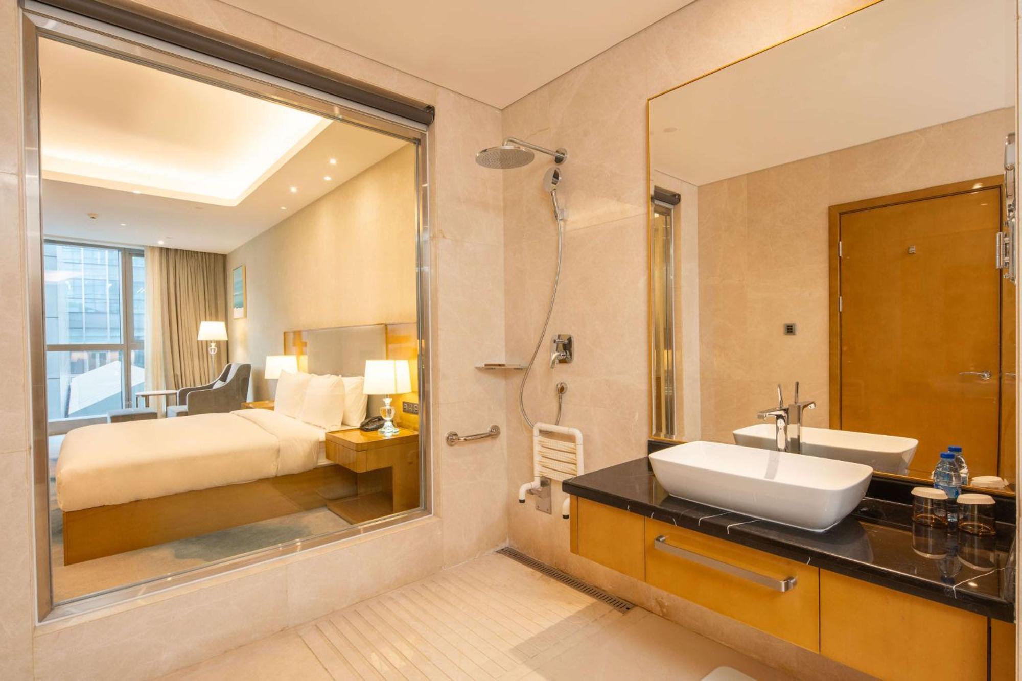Hilton Brazzaville Les Tours Jumelles Hotel & Residences Luaran gambar